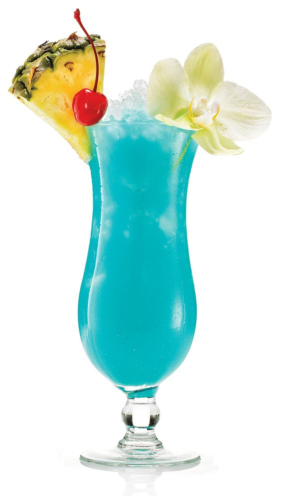 Blue Hawaii tropikalny drink z ananasem i blue curacao