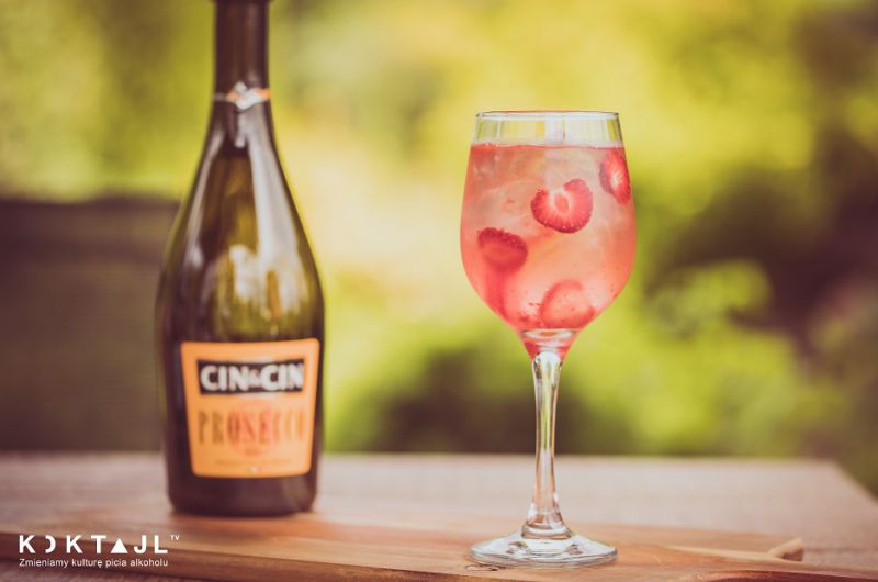 Pink and tonic - prosty i smaczny kobiecy drink z prosecco