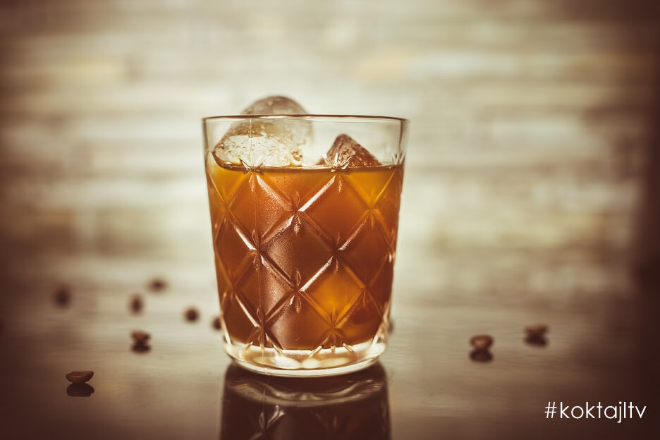 Coffee Old Fashioned - kawowy drink z whisky.