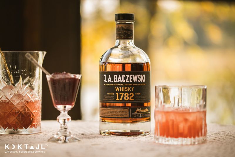 Sznyt - przepis na drinka  z whisky i konfiturą z fig.
